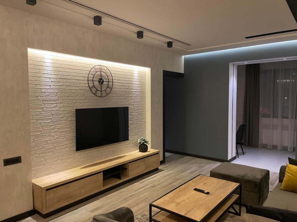 Luxury Modern Apartment In The Center Of يريفان المظهر الخارجي الصورة